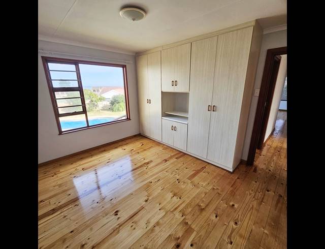 3 BEDROOM HOUSE RENTED IN SEAVIEW